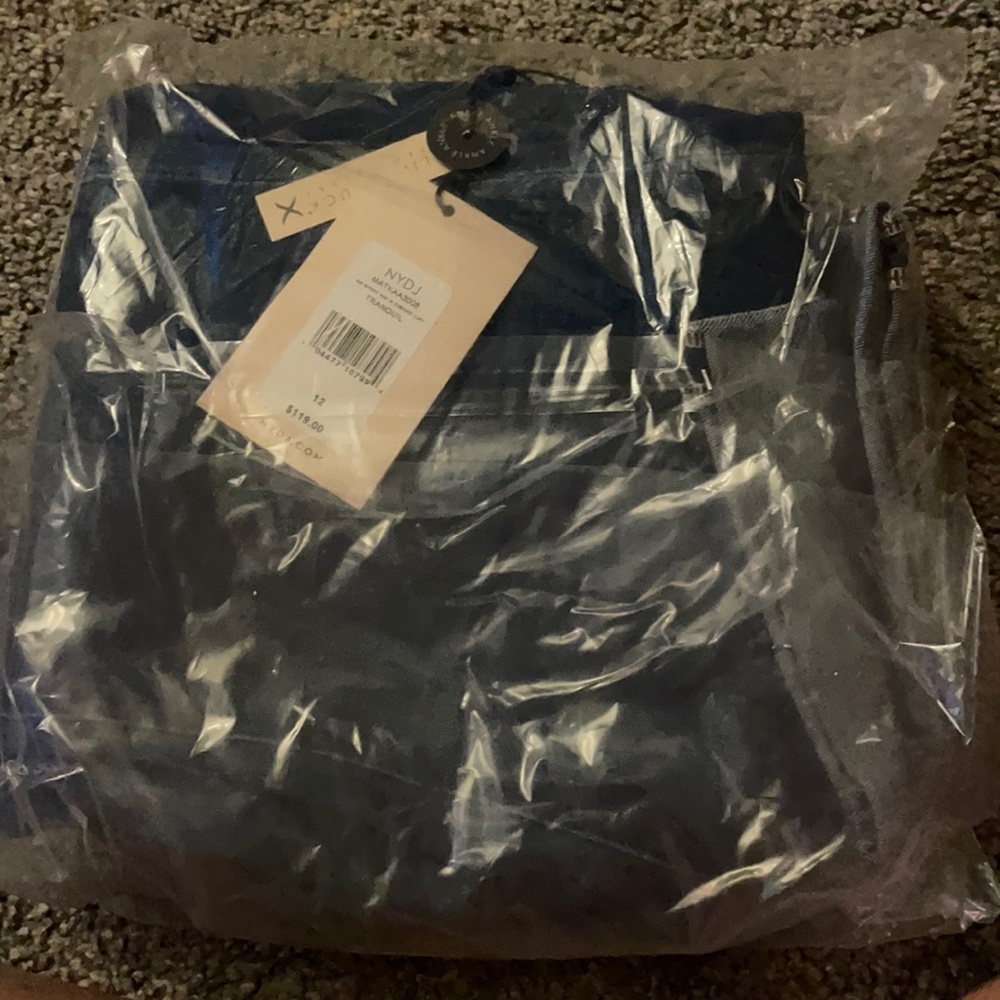 NYDJ ami skinny ank with chewed cuff